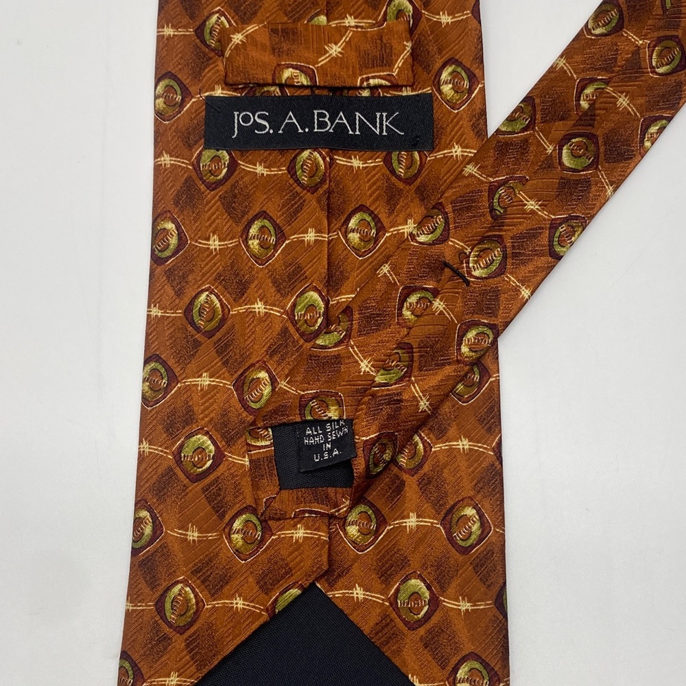 Jos. A. Bank Geometric Brown Tie # 0004